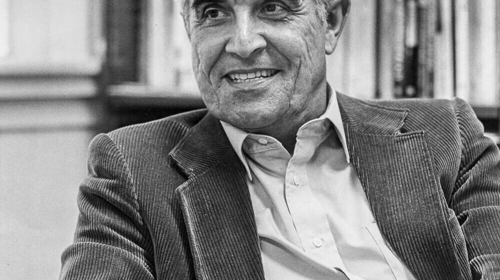 Жирар in English