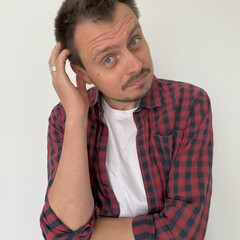 Макс и сериалы