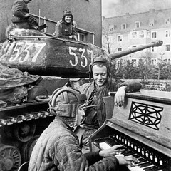 Послевоенный детектив