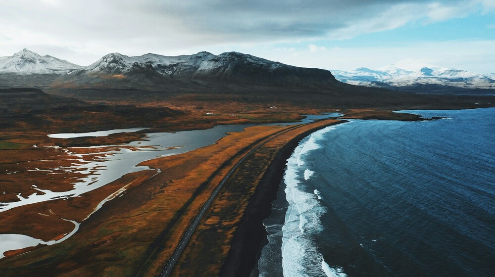 Между нами говоря