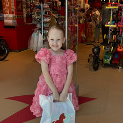 Храменков читает детям