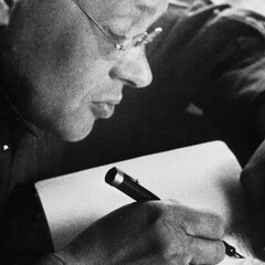 Книжная полка команды Исаака Бабеля