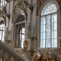 При дворе последнего императора