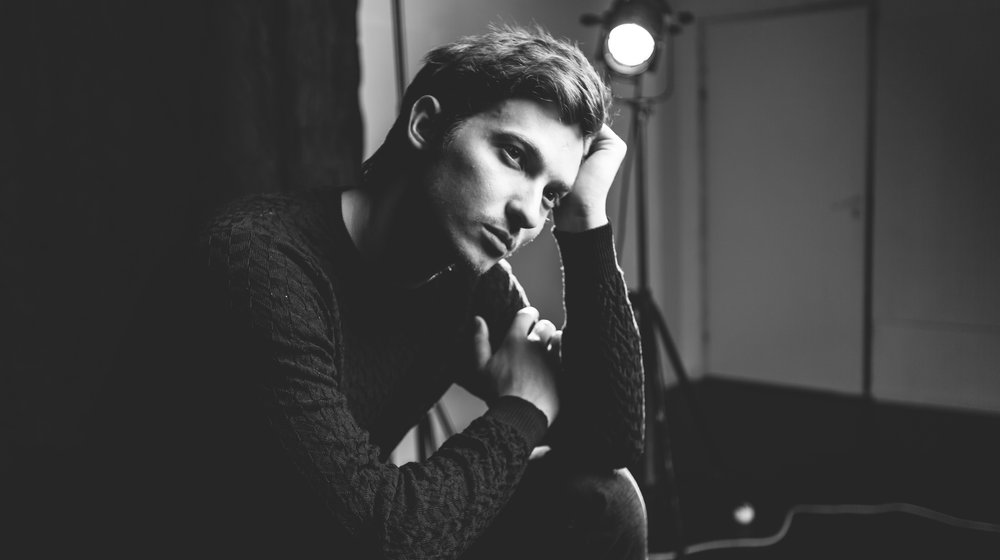 Книжная полка Станислава Румянцева, мастера лаборатории Пластического Театра