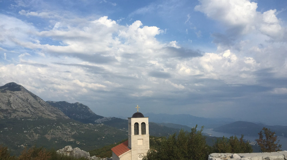 Наринэ Абгарян