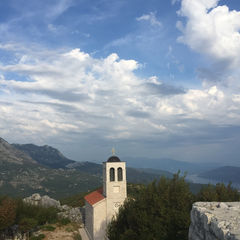 Наринэ Абгарян