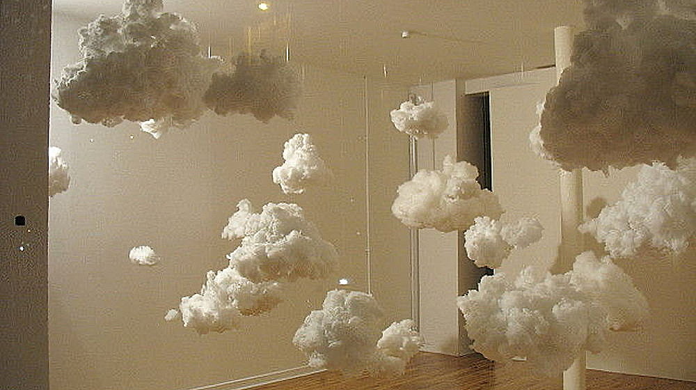 Des Nuages’ Book Shelf