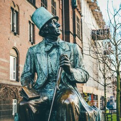 Как появилась «Дюймовочка» и кем был сказочник Андерсен 