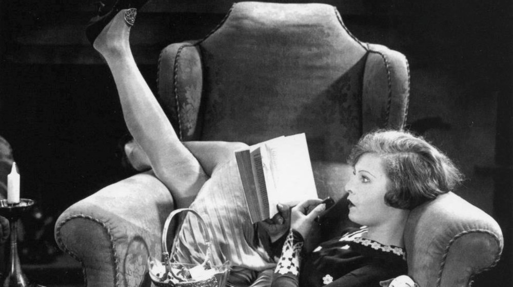 По книге в неделю 