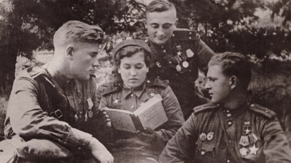 Писатели Победы