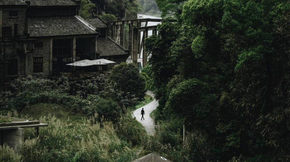 Надо подумать, флуктации. И детективы