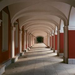 Главные критические тексты от русскоязычного современника