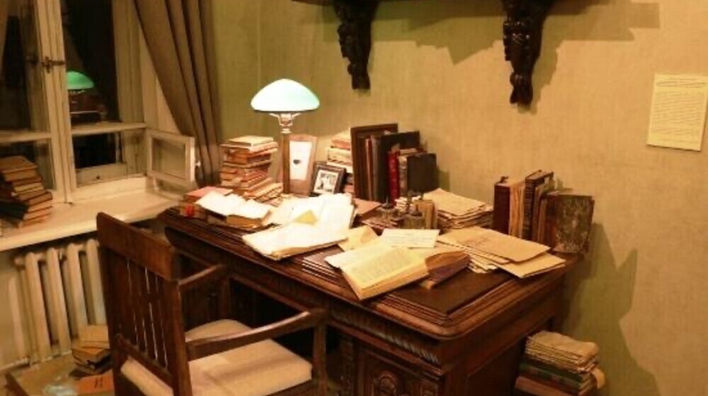 Биография 🗞️