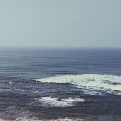 Книга в курсе, что она фэнтези? 