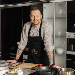 Что читает шеф-повар ресторана «Ухват» Виктор Белей