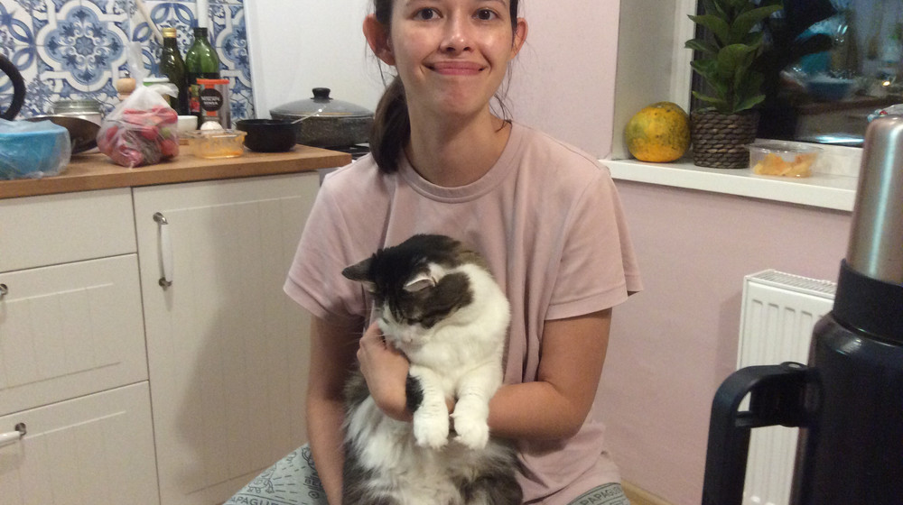 Динара неужели читает