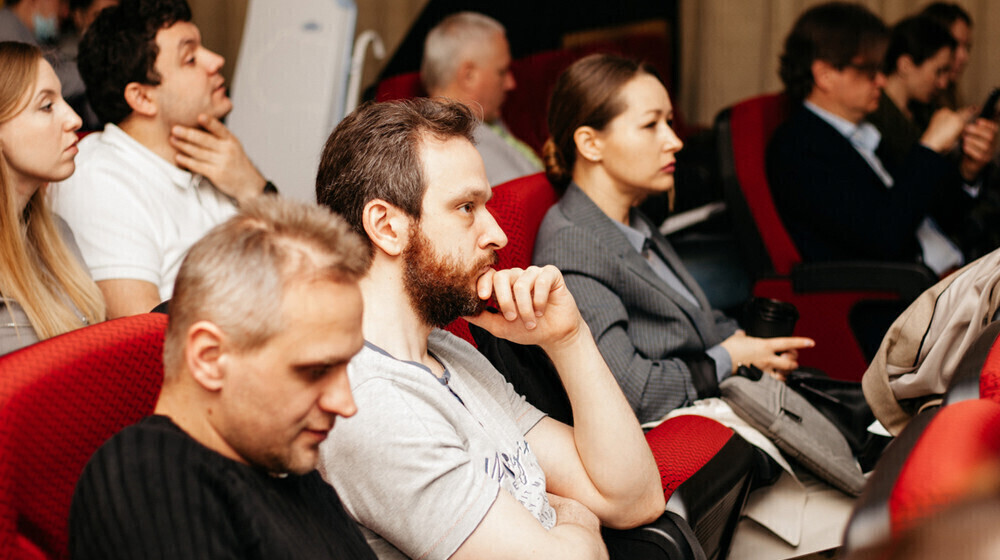 Директор по развитию