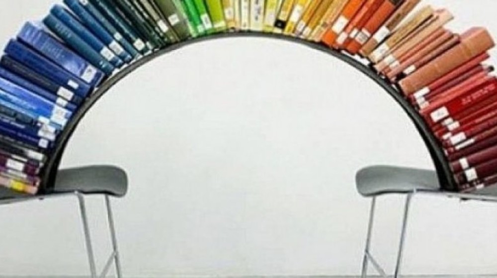 ЛГБТ-литература