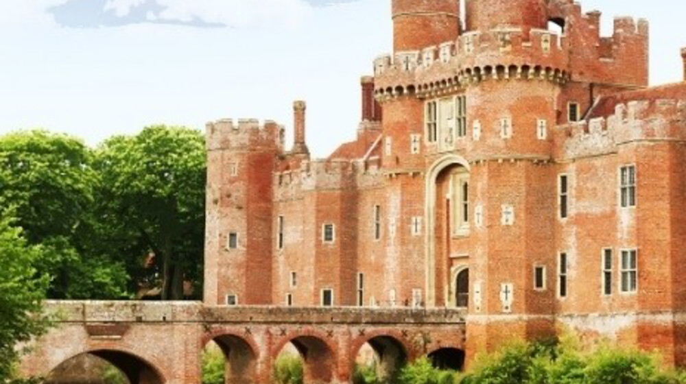 Замок Бландинг
 цикл Вудхауса