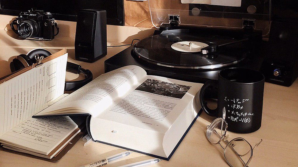 Contemporary fiction