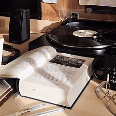 Contemporary fiction