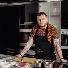 Что читает шеф-повар ресторанов Koji и Lucky Izakaya Василий Зайцев