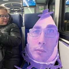 Ебаланка белка давай съебывай я сюда 