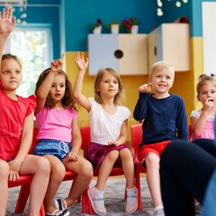 Почему вода мокрая?