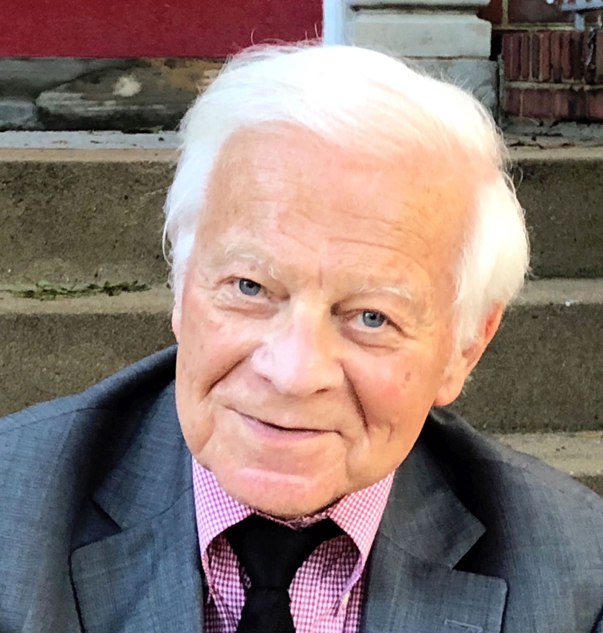 Джеймс Холлис