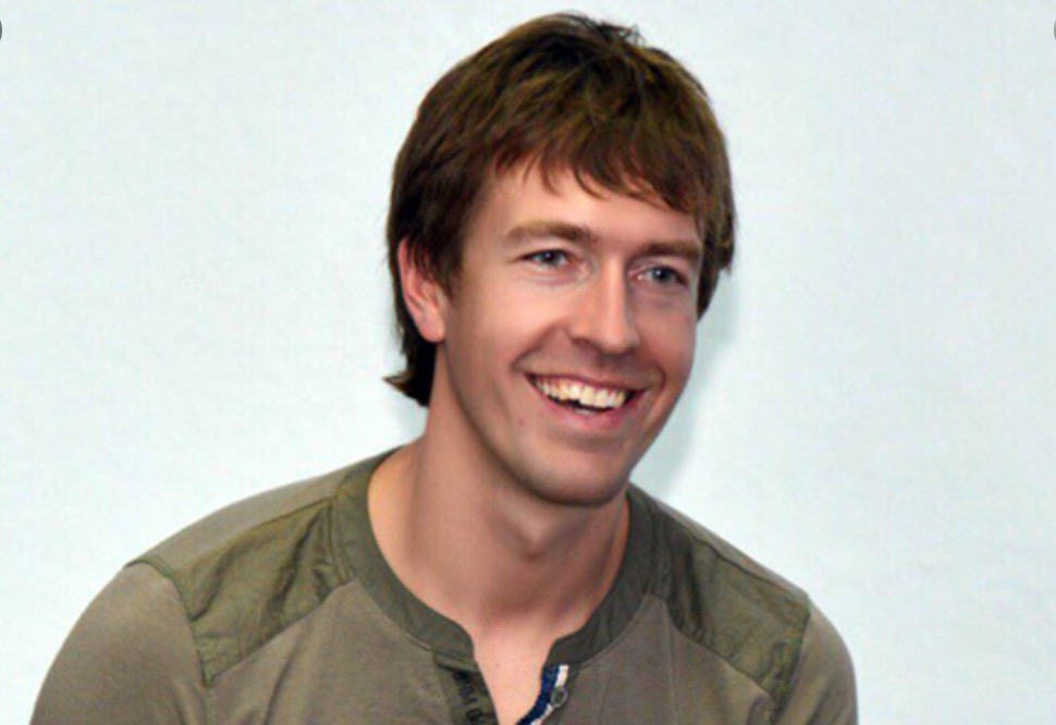 Алекс Лесли