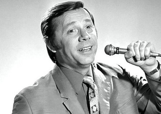 Олег Анофриев