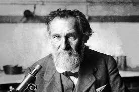 Илья Ильич Мечников