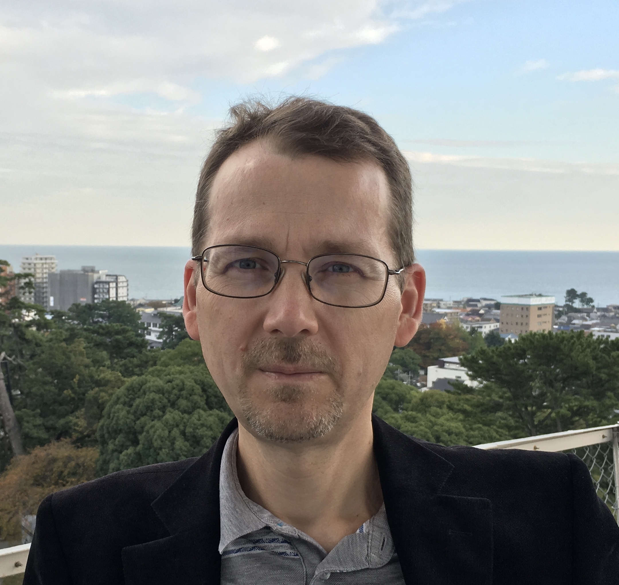 Михаил Савеличев