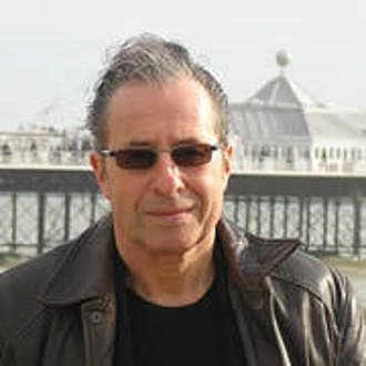 Питер Джеймс