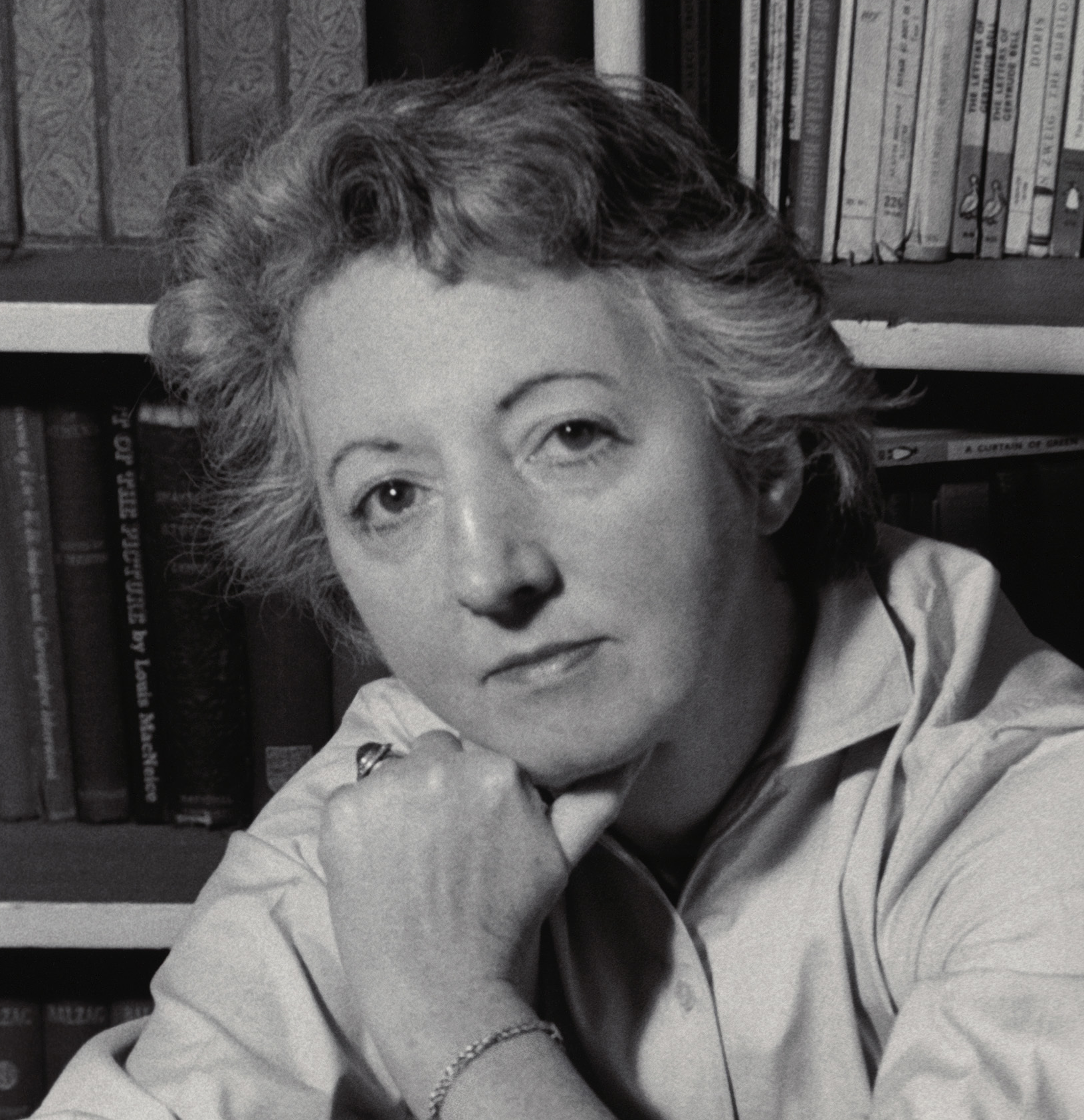 Оливия Мэннинг