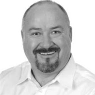 Деннис Сьюза