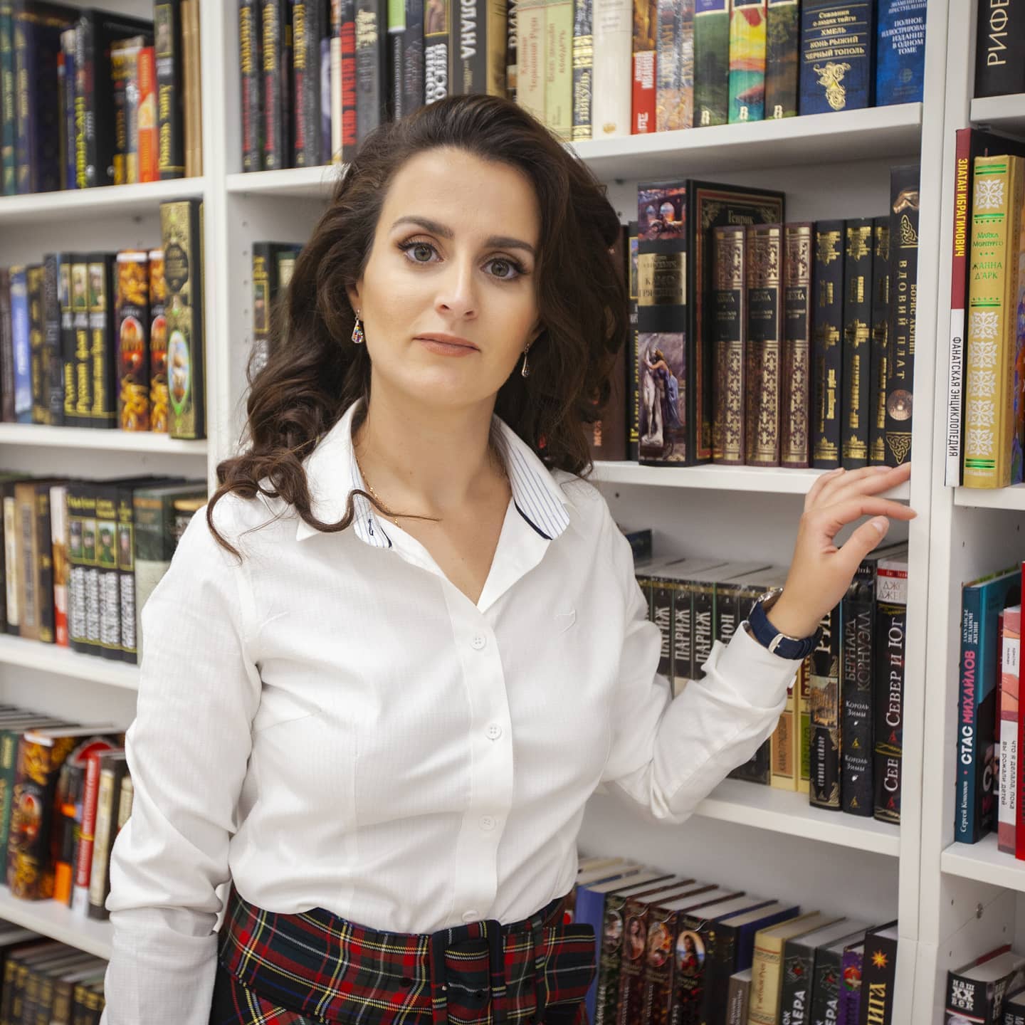 Любовь Бросалина