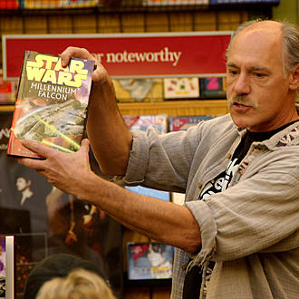 Джеймс Лусено