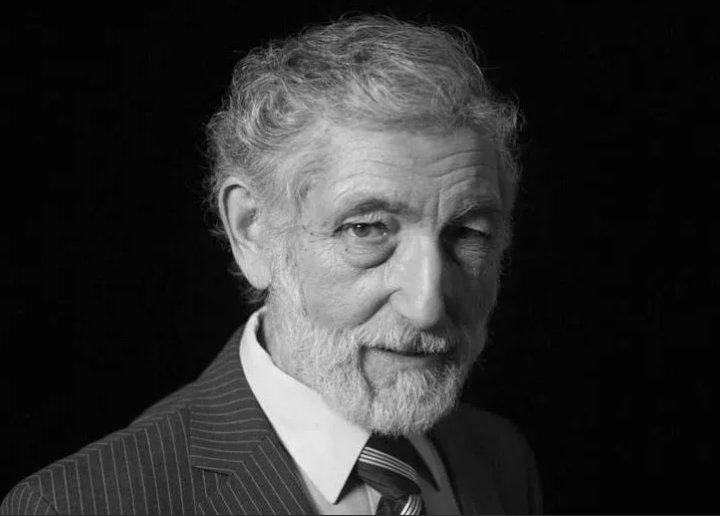 Анатолий Вишневский