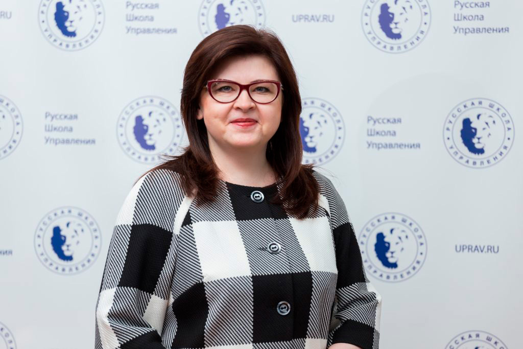 Лариса Плотницкая