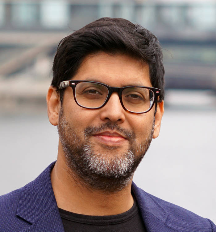 Абир Мукерджи