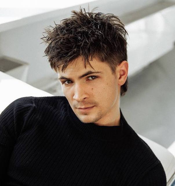 Иван Иванов