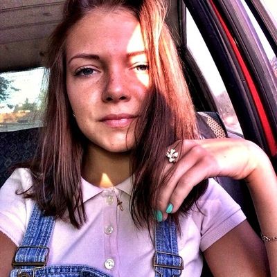 Лена Дойникова