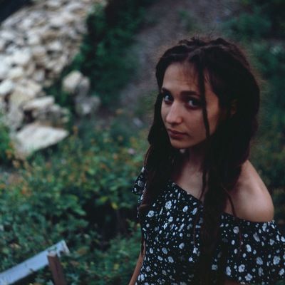 Лена Русакова