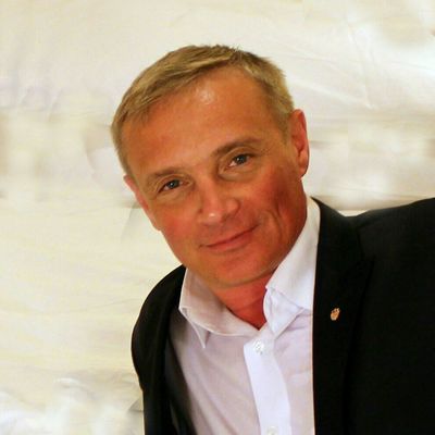 Анатолий В. Ершов