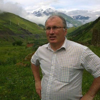 Знаури Хачиров