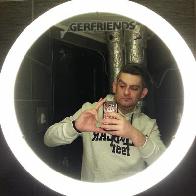 Илья Саксонов