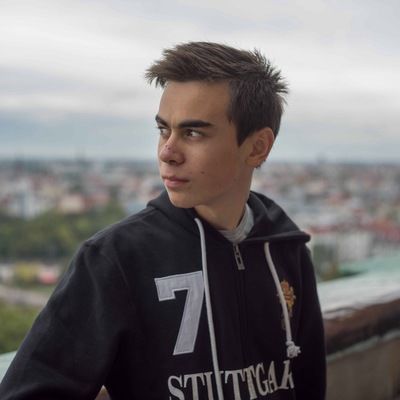 Виктор Меняйленко