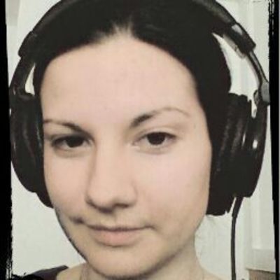 Анна Жарова