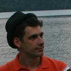 Евгений Ху.